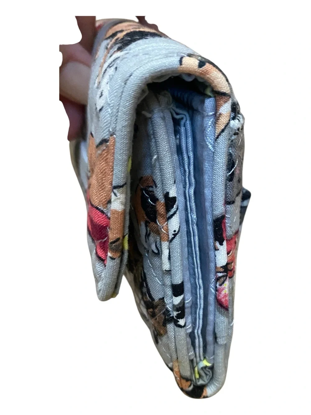 Vera Bradley Quilted Dog Print Best In Show RFID Folding Wallet Retired Dog Love - Picture 2 of 7